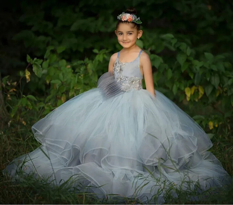 Wspaniały, warstwowy, bufiasty, tiulowy dziewczęca sukienka w kwiaty bez rękawów na pierwszy sukienki na przyjęcie urodzinowe eucharystyczny dla dziecka