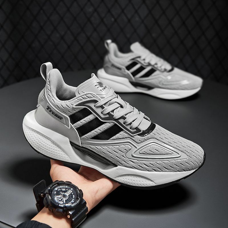 2023 scarpe Casual Sneaker leggera bianca di grandi dimensioni Outdoor Mesh traspirante moda sport nero stile popolare scarpa da corsa da uomo