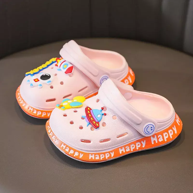 Sommer Kinder Sandalen Kinder Schuhe Hausschuhe weichen Anti-Rutsch-Cartoon DIY Design Loch Baby Schuhe Sandstrand für Jungen Mädchen Geschenk