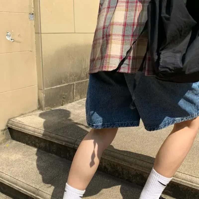 Celana pendek DENIM ย้อนยุค MODE Korea ผู้หญิงแบบใส่เข้าได้กับทุกชุดสไตล์วิทยาลัยเรียบง่ายทันสมัยเอวสูงทรงหลวมนุ่มใส่สบายสำหรับเด็กผู้หญิงฤดูร้อน