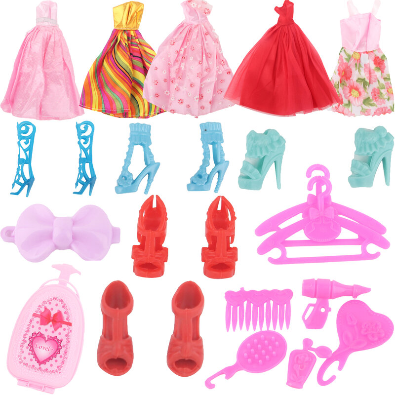 Puppen zubehör für Barbi Puppen schuhe Stiefel Kleid Kofferraum Kleiderbügel Toiletten set Puppen kleidung Kinderspiel zeug 12 ''bjd blyth Puppenspiel zeug Geschenk