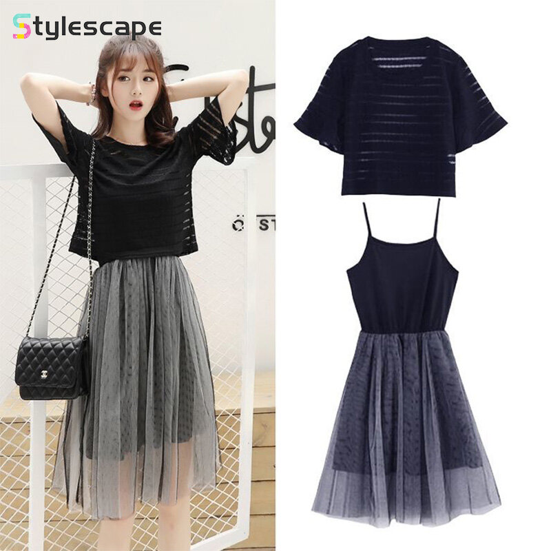 Girls Show Off Their Height in Summer, Korean Version of Thin Gauze Women's Black T-shirt Paired with a Suspender Dress Set