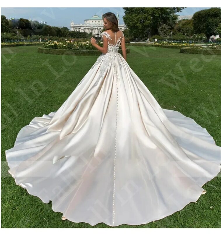 New Sexy Illusion O-Neck Wedding Dress 3D Stereo Flowers Lace Appliques  Short Sleeve Soft Satin A-Line Chapel Train Bridal Gown