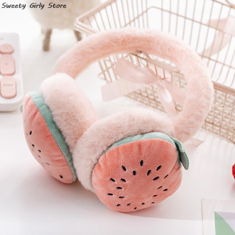 여성용 딸기 소프트 플러시 귀마개, 사랑스러운 과일 귀마개, 스노우 파티 귀마개, 보온 헤드폰, 겨울 따뜻한 플러시 귀마개