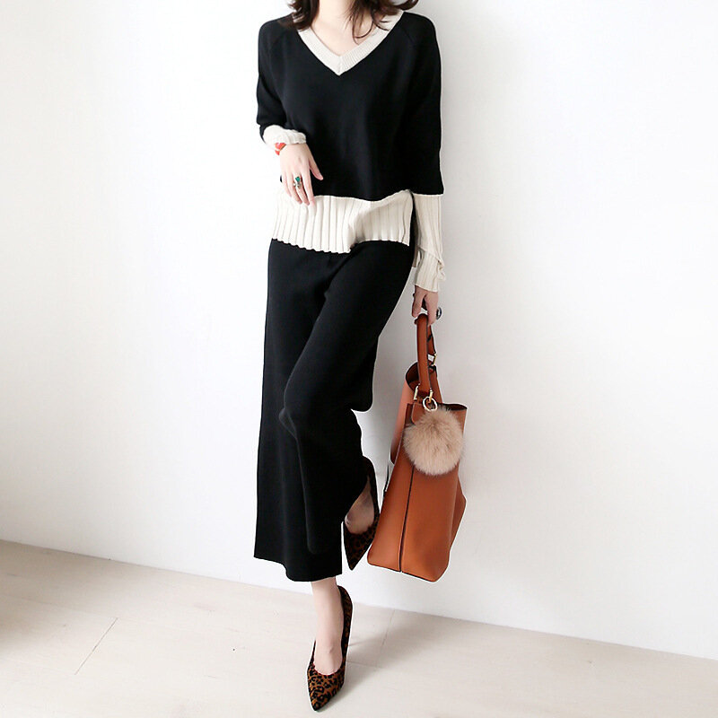 New Light Mature Style Women's Fashion Versatile Knitwear Black and White Panel Top Casual Two Piece Loose Wide Leg Trouser Set