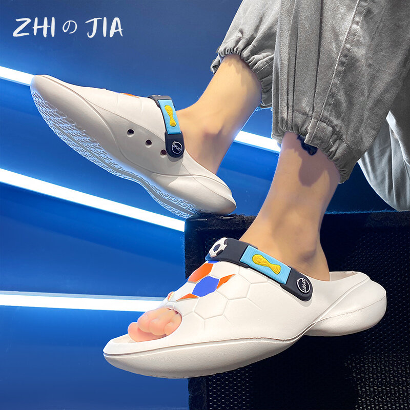 2024 Football Slippers Fashion Slippers Outdoor Sports Sandals Outdoor Driving Footwear Water beach Sandals Large Men's Shoes