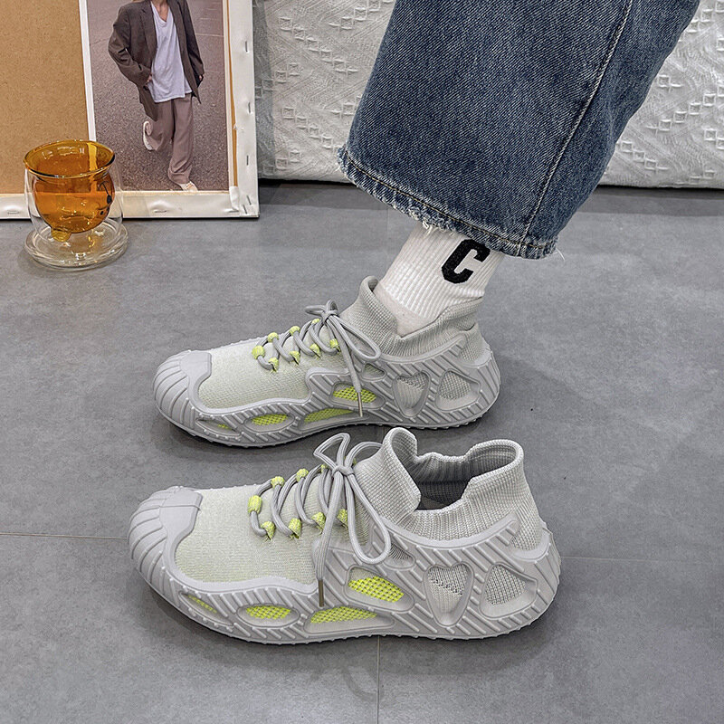 Scarpe Casual da uomo Sneaker leggera bianca di grandi dimensioni Outdoor Mesh traspirante moda sport nero stile popolare scarpa da corsa da uomo