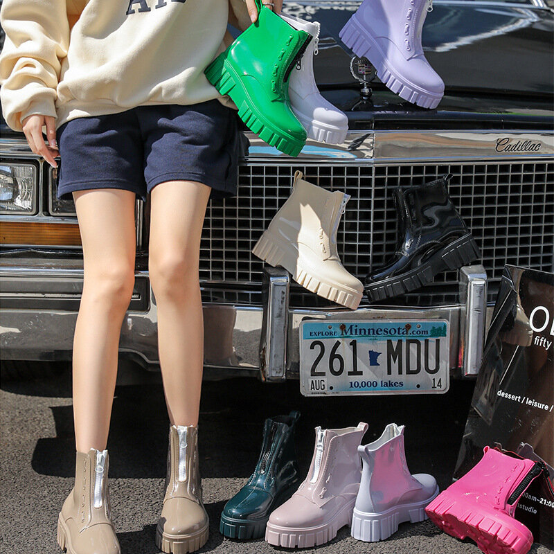 Botas de lluvia de tubo medio para mujer, zapatos de suela gruesa, antideslizantes y resistentes al desgaste, estilo Punk, a la moda