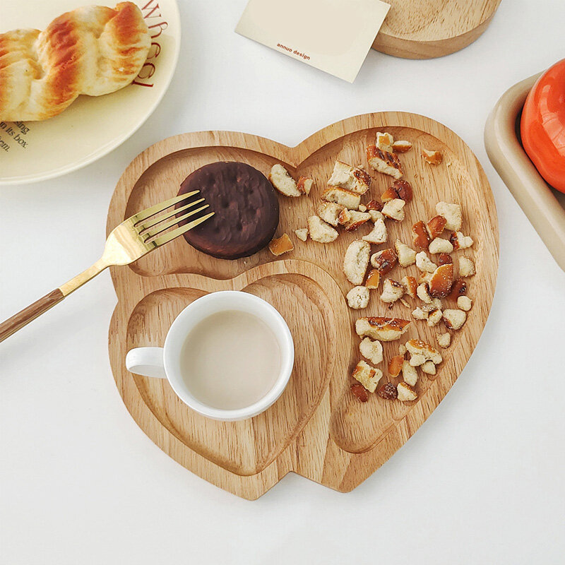 Creative rubber wood love hotel minimalist tray restaurant bamboo meal plate fruit plate household tea plate