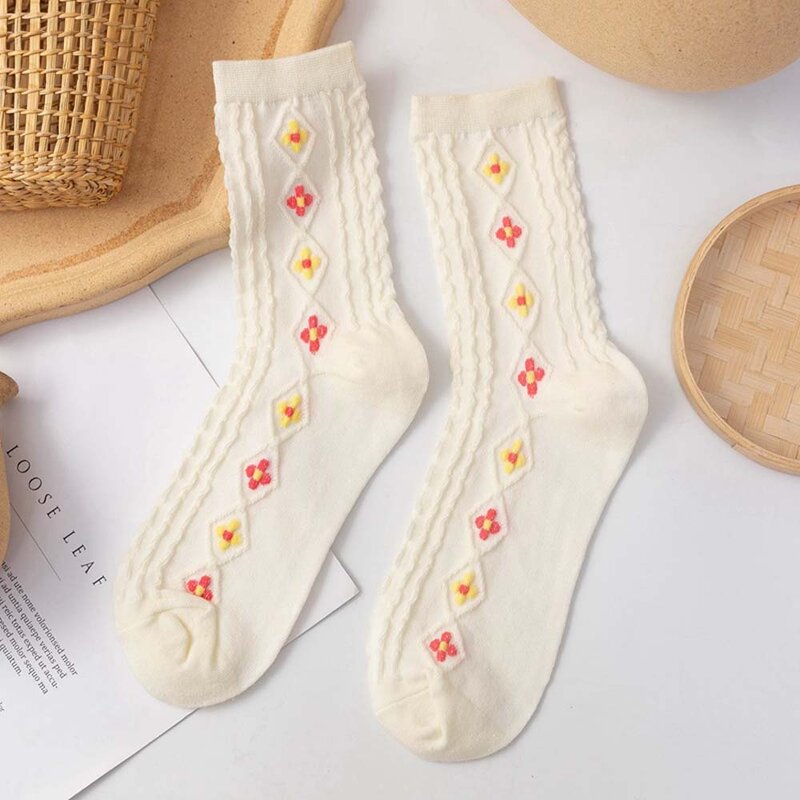 Wild Simple Lolita Japanese Twist Rhombus White Women Socks Cotton Socks Medium Tube Socks Flower