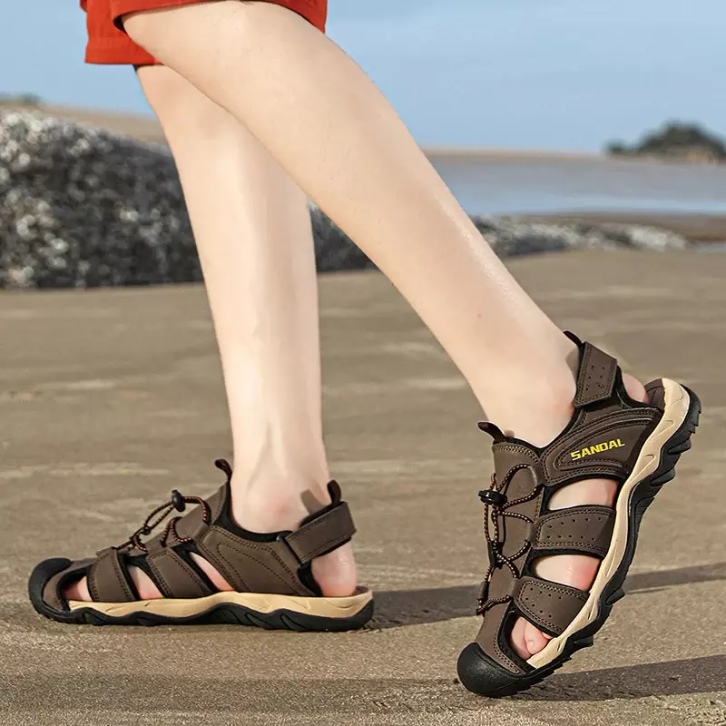 Sandália de couro genuíno masculina, sapato macio masculino, tênis casual ao ar livre, moda praia, verão, nova