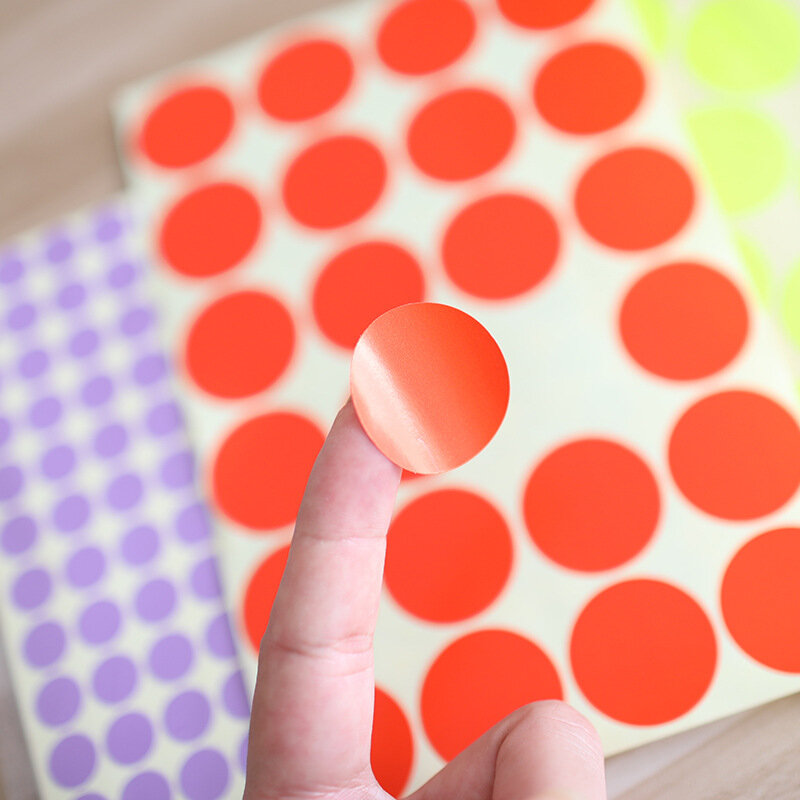 15 fogli Red Round Spot Circles Sealing Sticker etichette di carta adesivi a punti fai da te per inventario organizzare l'etichetta rossa