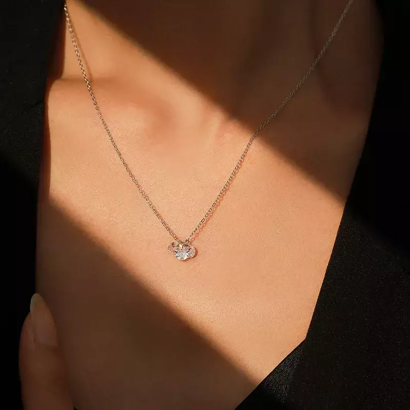 Fashionable and Versatile S925 Silver Sparkling Simulation Diamond Necklace, European and American High-end Girl Style
