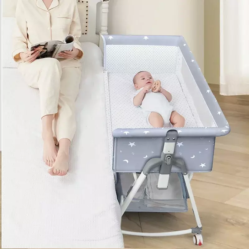 เตียงเตียงเด็กแบบประกบเตียงใหญ่สำหรับเด็กเปลทารกแรกเกิดพับและยกได้พร้อมโต๊ะพยาบาลและเครื่องนอน