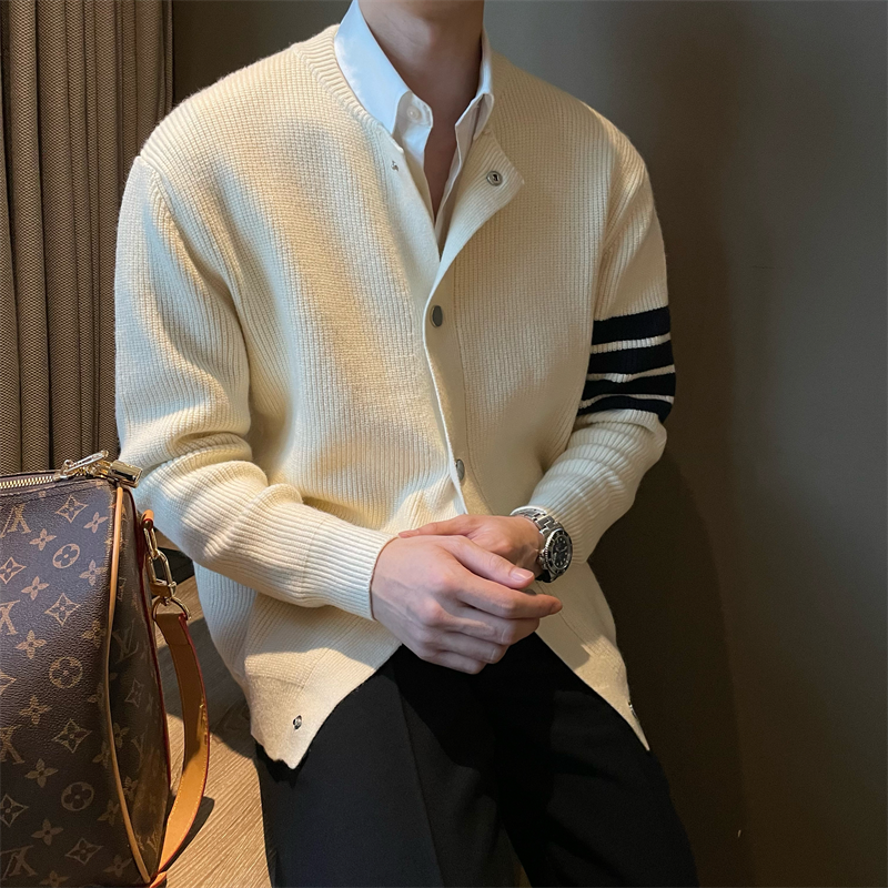 Stylish Grey Knitted Cardigan Sweater for Men Spring and Autumn Clothing Brand Leisure Outerwear Korean Style Male Jacket