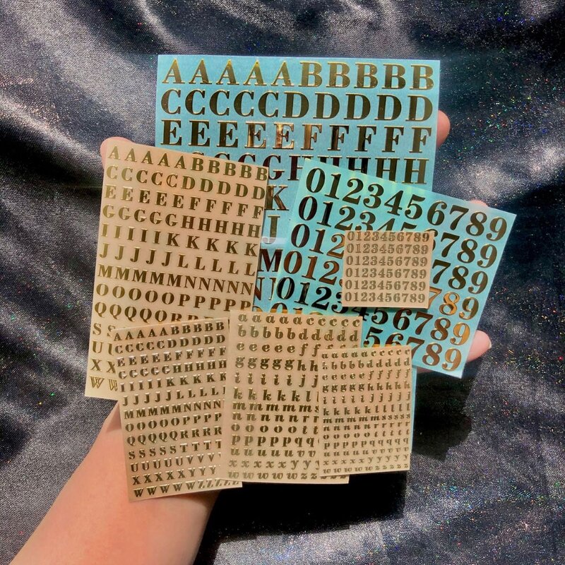 Y1UE Adesivi con numeri lettere glitter Adesivi in ​​metallo autoadesivi 26 adesivi con lettere maiuscole Adesivi dalla A