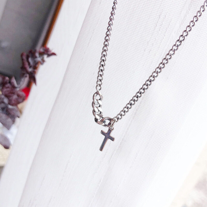 Women's personalized 925 silver cross collarbone necklace, the best gift for parties and holidays