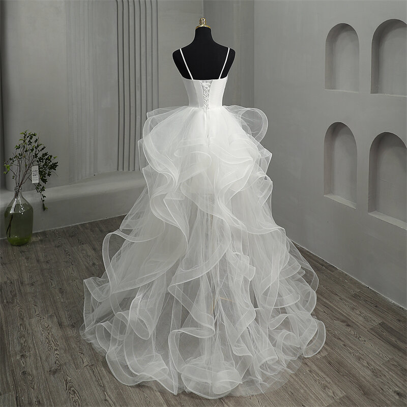 Gaun pernikahan putih Gotik panjang belakang pendek baru tali Spaghetti gaun pengantin rendah tinggi leher V dalam warna kustom