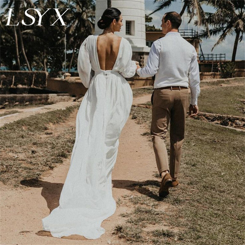 LSYX-A-Line plissados vestido de casamento, vestido de noiva simples com o pescoço, mangas longas, chiffon, costas abertas, trem tribunal, feito sob encomenda