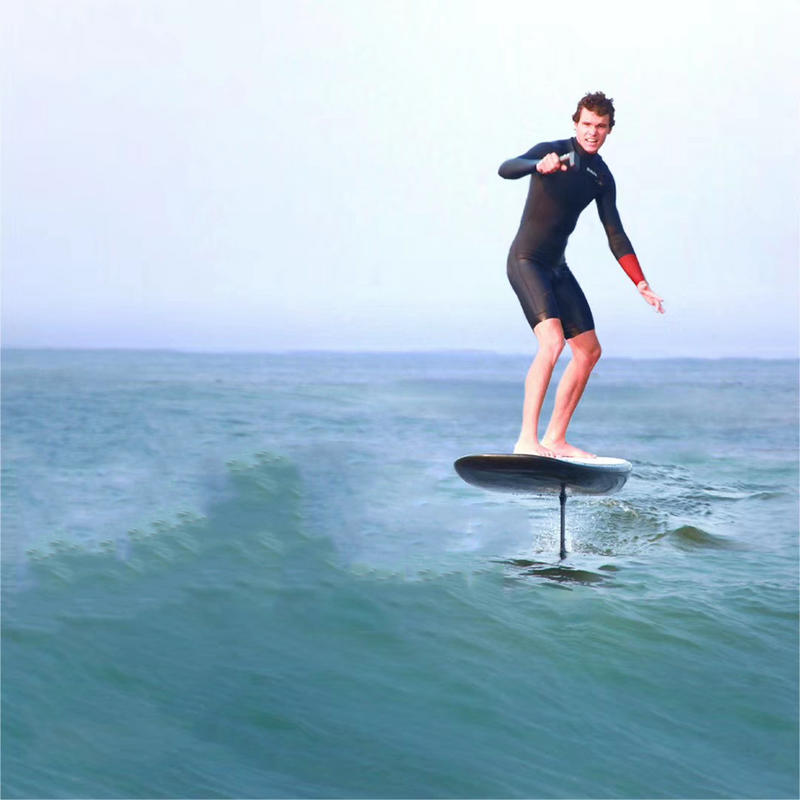 2023 Venda quente Electric Hydrofoil Surfboard com 5000W motorizado e-foil mar scooter prancha