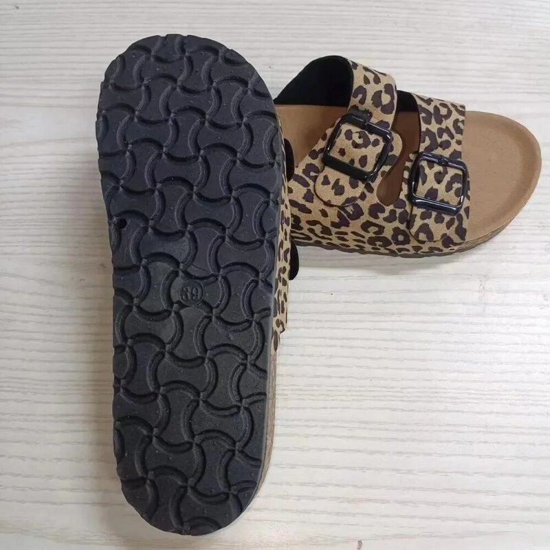 Pantofole da donna con stampa leopardata nuove pantofole in sughero da donna estate all'aperto antiscivolo sandali da spiaggia con fondo piatto pantofole piatte da donna