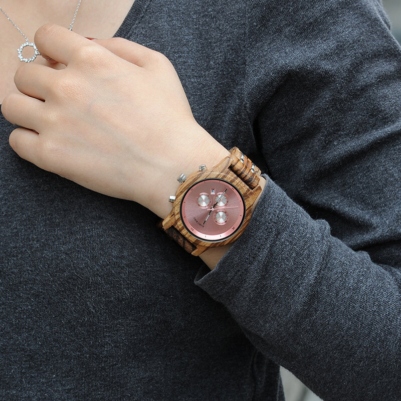 BOBOBIRD ساعة كوارتز بكرونوجراف له ولها الساعات الخشبية للزوجين ساعة اليد اليدوية مع التقويم مع علبة هدايا خشبية