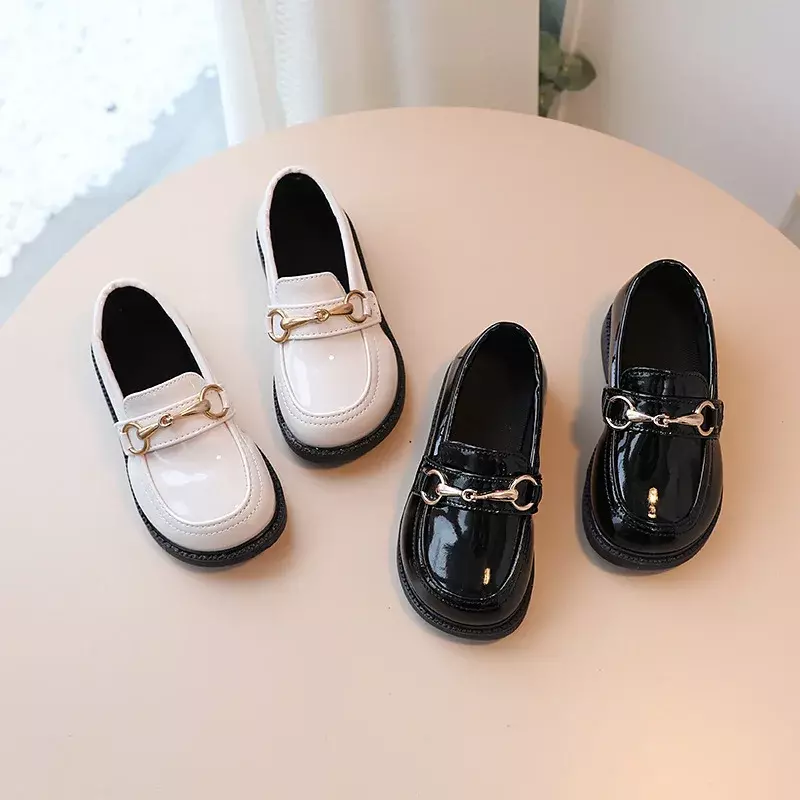 子供の英国スタイルの革の靴,通気性のある滑り止めの靴,学生,男の子,女の子のための