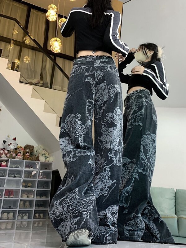 Amerikaanse High Street Fashion Nieuwe Dragon Geborduurde Jeans Vrouwelijke Y 2K Nieuwe Populaire Casual Graffiti Slanke Rechte Broek Met Wijde Pijpen