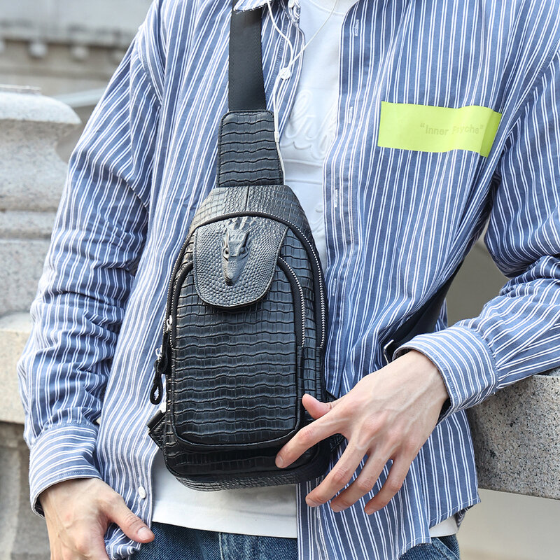 Men's retro shoulder bag crocodile pattern crossbody bag personalized fashion trend genuine leather men's chest bag