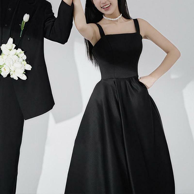 심플한 스파게티 스트랩 신부 웨딩 드레스, 블랙, 편안한 새틴, 한국 웨딩 원피스, 클래식 스퀘어 칼라 롱 드레스