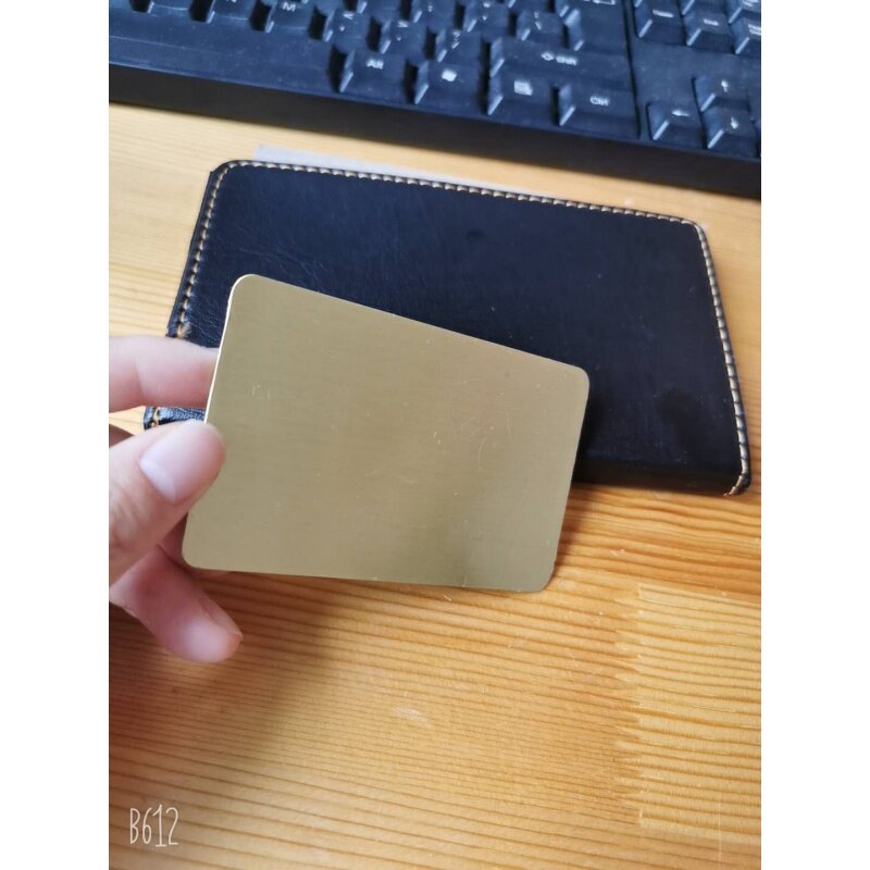 Producto personalizado, tarjeta de visita de metal en blanco, espejos dorados