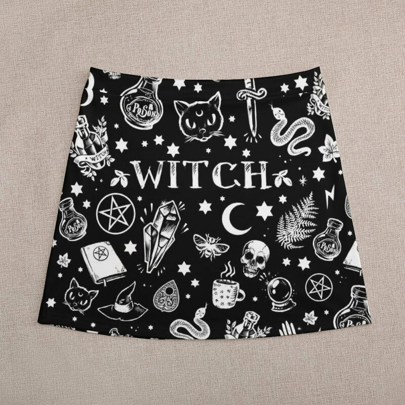 Женская мини-юбка с принтом ведьмы