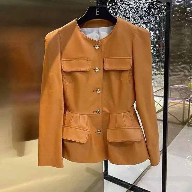 Abrigo de cuero de longitud media para Mujer, chaquetas de cintura de piel de oveja Vintage, hebilla dorada, cuello redondo, color negro/blanco