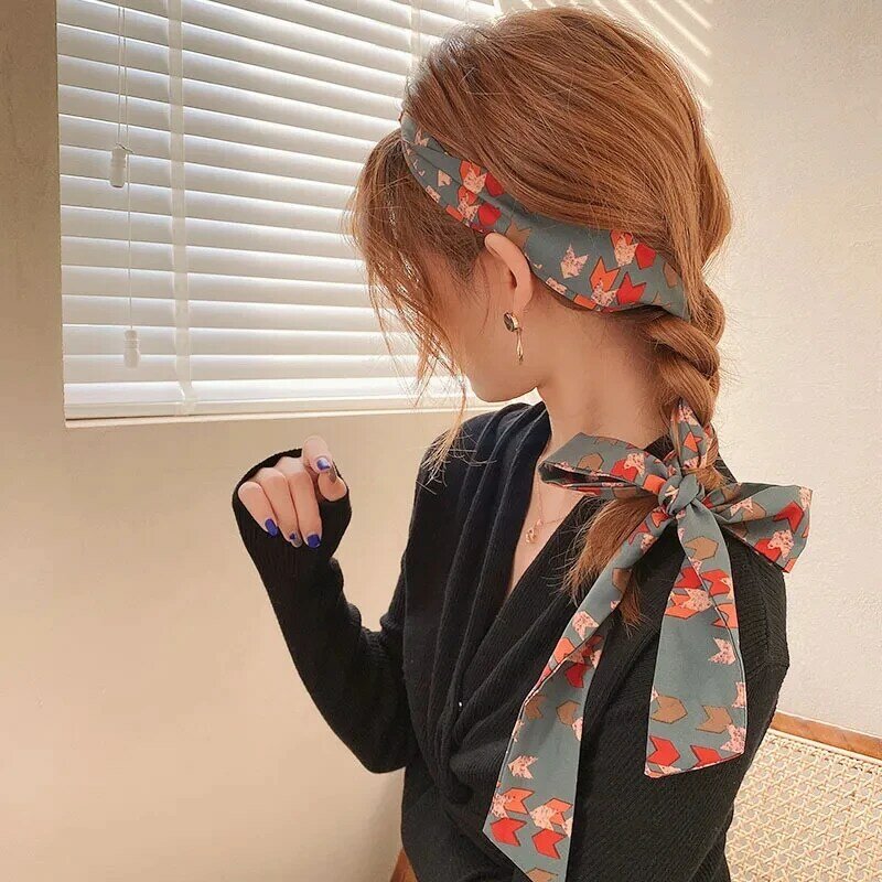 Lenço de seda coreano estampado para mulheres faixa de cabelo laço longo rabo de cavalo, acessórios de cabelo carta nova moda, 2023