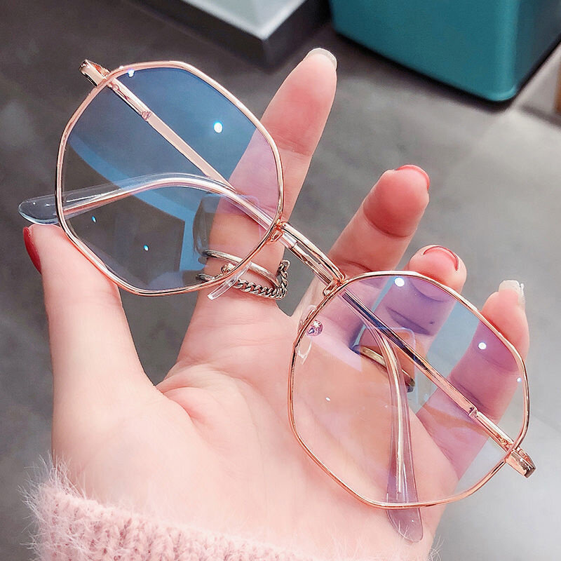 Kacamata bulat Anti cahaya biru Mode Korea, kacamata pelindung mata polos ultra-ringan bingkai logam lelah bergaya Vintage untuk wanita