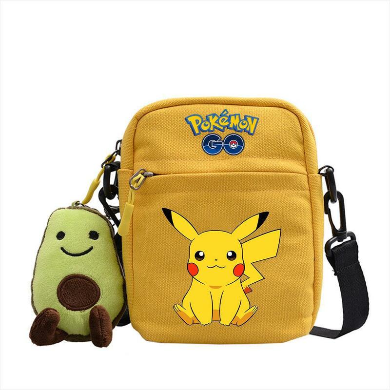 Pokemon Pikachu tas bahu kanvas, tas selempang Eevee Charmander Gengar Model Anime boneka gantungan kunci liontin, tas ponsel, tas selempang anak