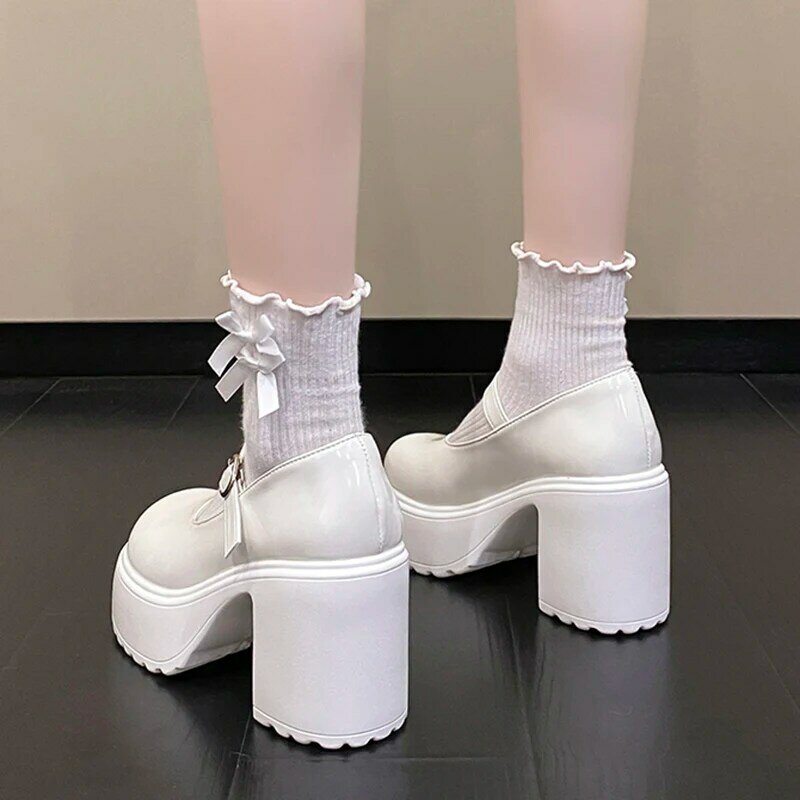 Zapatos de tacón alto con plataforma para mujer, calzado de tacón grueso gótico con hebilla y Correa, color blanco, a la moda