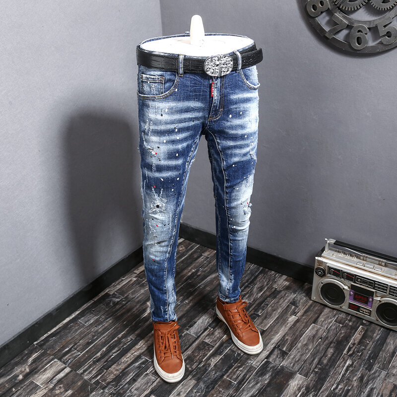Streetwear moda uomo Jeans Retro blu elastico Slim Fit Jeans da motociclista firmati pantaloni da uomo pantaloni in Denim verniciato Hip-Hop