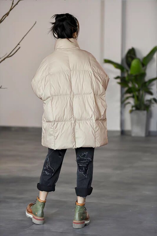 Zimowy nowy europejski duży płaszcz puchowy kobiety stojące z dekoltem do połowy długości pogrubione luźny krój ciepłe codzienne białe płaszcz z kaczego puchu