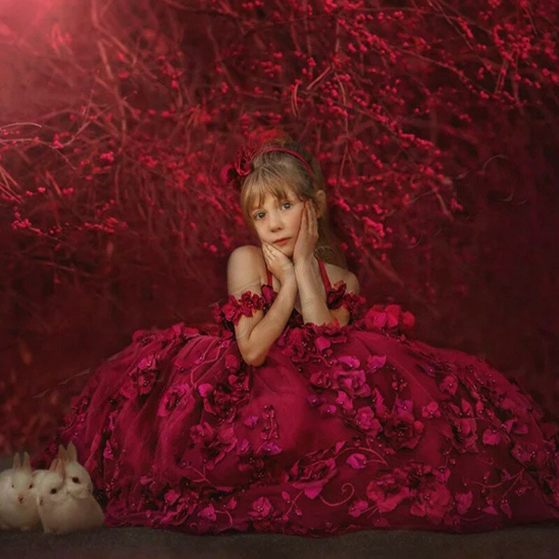 女の子のためのオーガンザビーズの花柄のふくらんでいるドレス,長い列車,かわいいボールガウン,誕生日のための王女の衣装