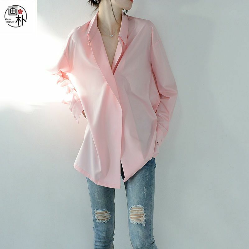 Desain merah muda minimalis, kemeja berkancing untuk pakaian wanita longgar baru musim semi 2024 dan modis lengan panjang