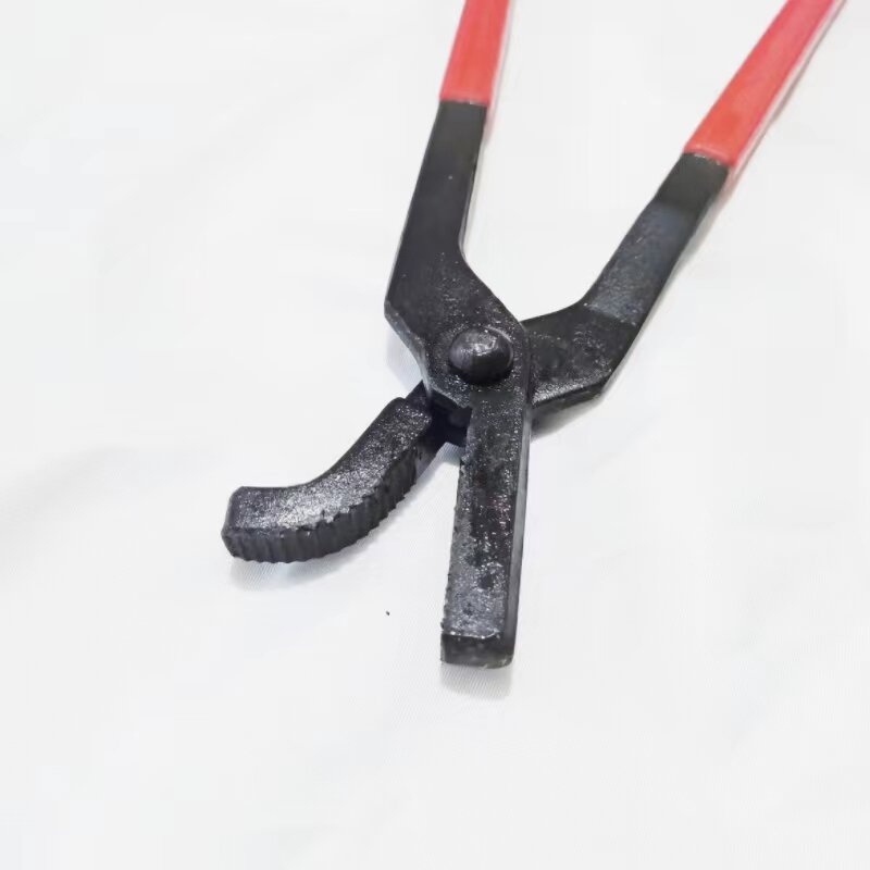 Shoe repair tool with horseshoe bending and pressing pliers