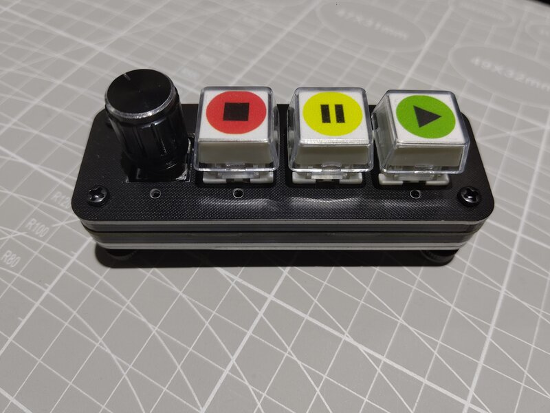 Kontroler mediów QLAB klawiatury profesjonalne wykonanie kontroler 3 klucz gałka jazdy darmowa muzyka odtwarzacz kontroler