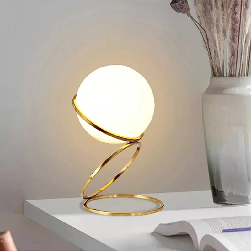Lámpara de escritorio creativa moderna para dormitorio, mesita de noche, decoración de sala de estar, estudio, Hotel, hogar, luz de mesa minimalista