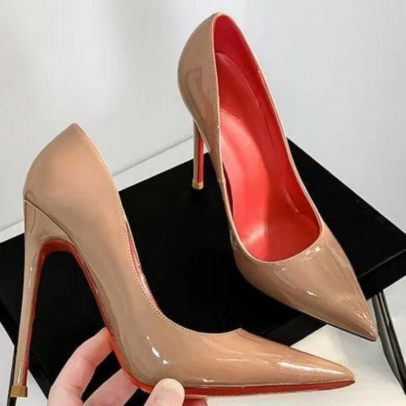 Sepatu hak untuk wanita merah mengkilap bawah kulit asli sepatu merek seksi ujung lancip sepatu pernikahan elegan wanita Pompa sepatu 43 44