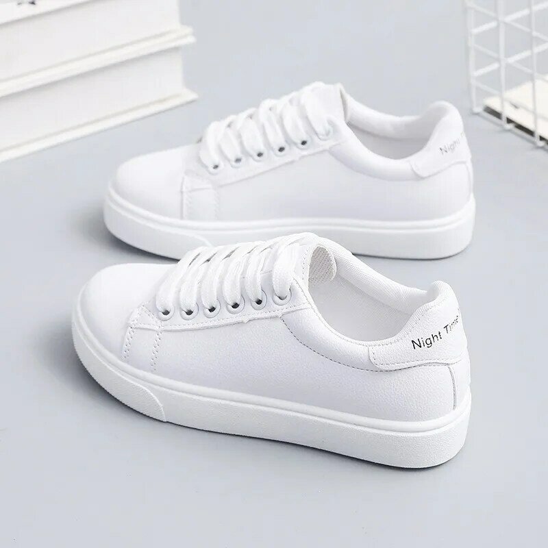 Comemore-tênis de couro branco feminino, calçado casual, calçado elegante, cor monocromática, novo, primavera, 2022