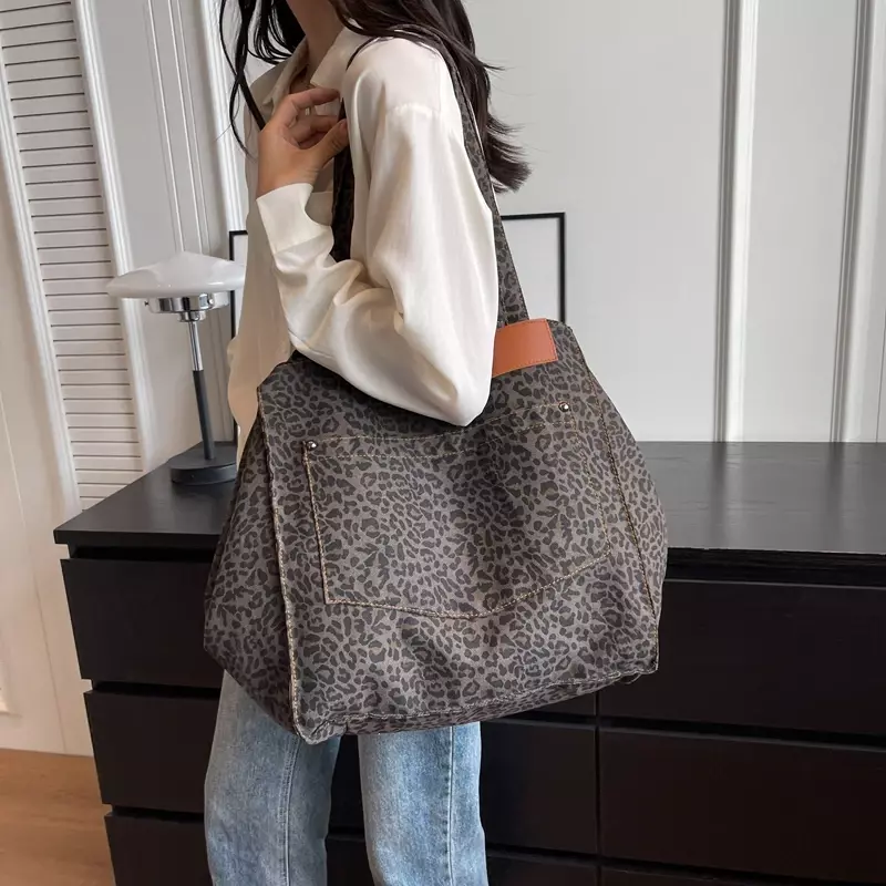 Oversized Leopard Prints Shoulder Bags For Women Deformable Canvas Large Capacity Shopping Totes 2024 New Arrive Luxury Handbags