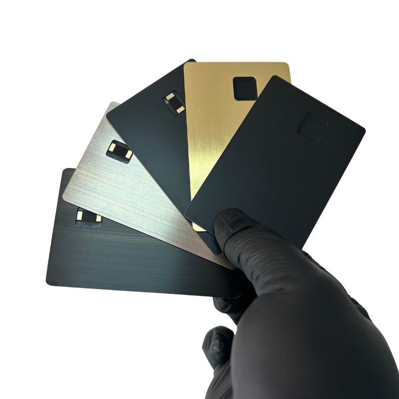 Personal. product. Podwójny interfejs metalowy na kartę antena NFC wbudowana metalowa karta kredytowa z pełną funkcją płatności zbliżeniowych
