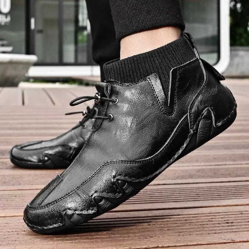 Sepatu kulit asli pria, sneaker Ankle bot ringan luar ruangan bertali putih 2023