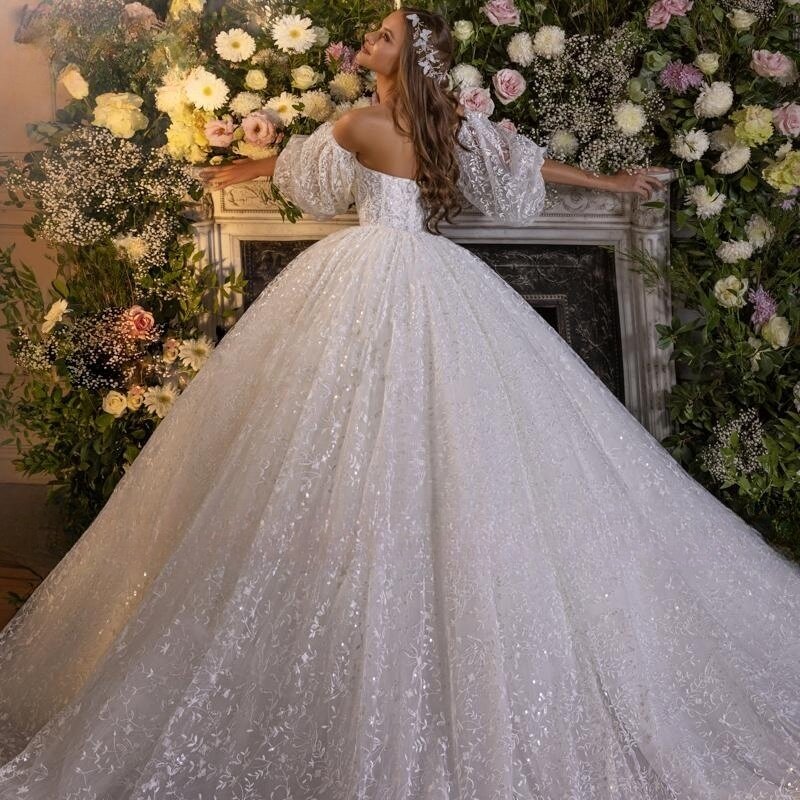 New Arrival Romantic Sweetheart Beading Ball Gown Wedding Dress 2023 Gorgeous Appliques Half Sleeves Lace Princess Bridal Gown